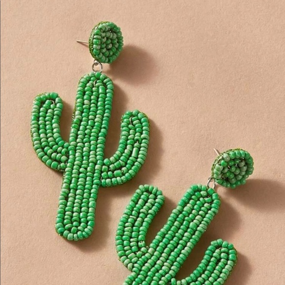 amourOC Jewelry - Cute Beaded Cactus Earrings